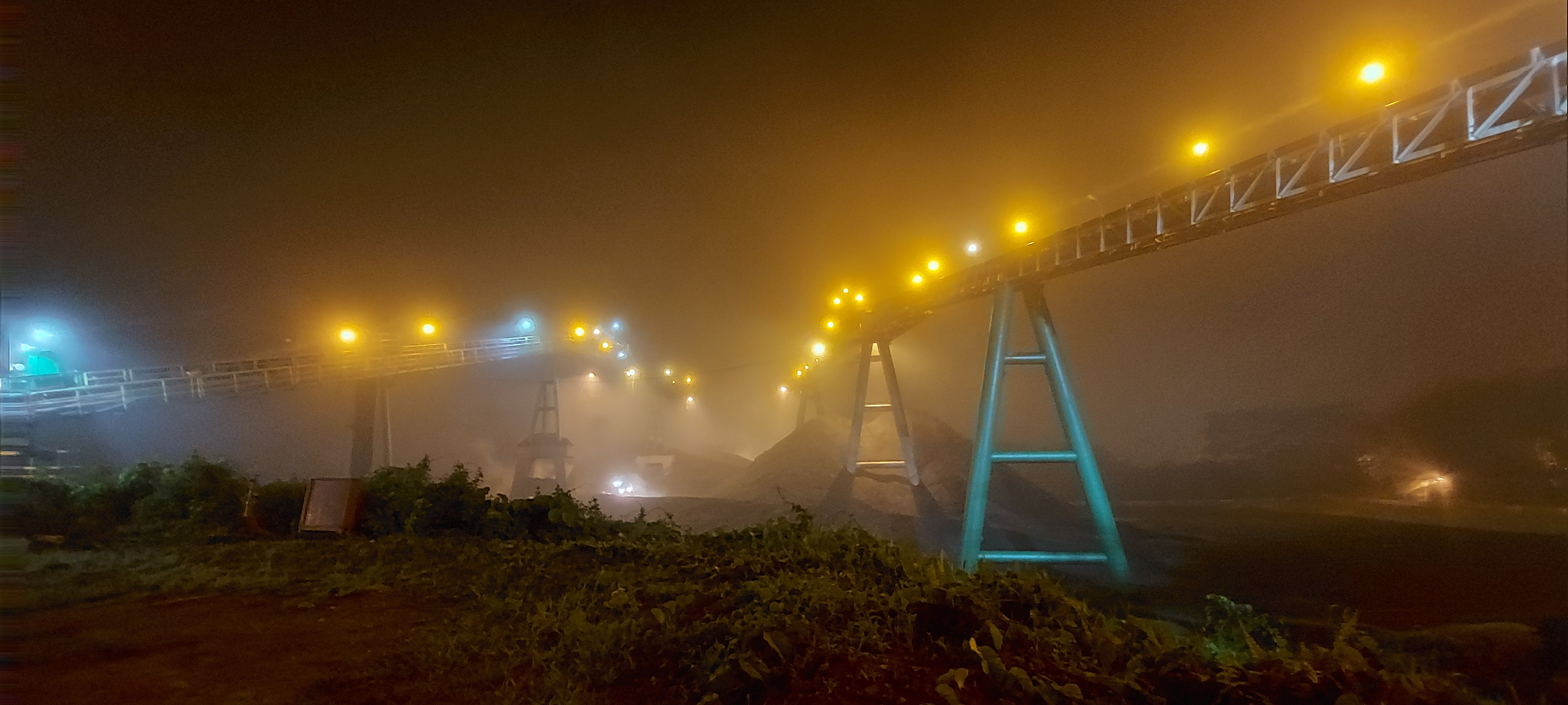 East Kalimantan, Foggy coal mine!